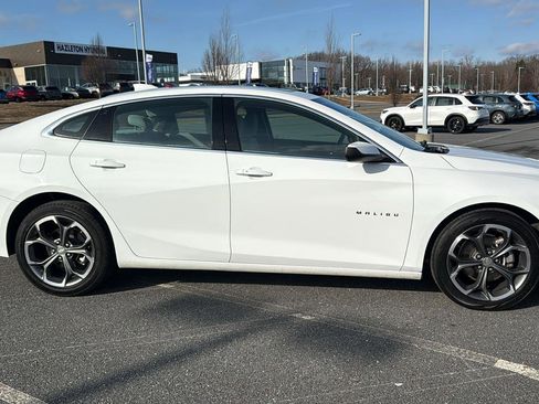Used 2024 Chevrolet Malibu LT image 4