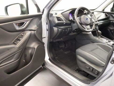 Certified 2023 Subaru Forester Premium AWD/4WD image 9