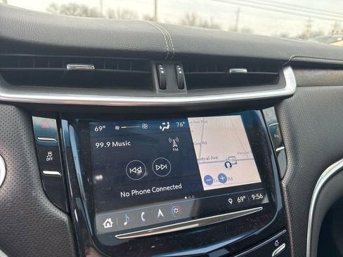 Used 2018 Cadillac XTS Luxury image 16