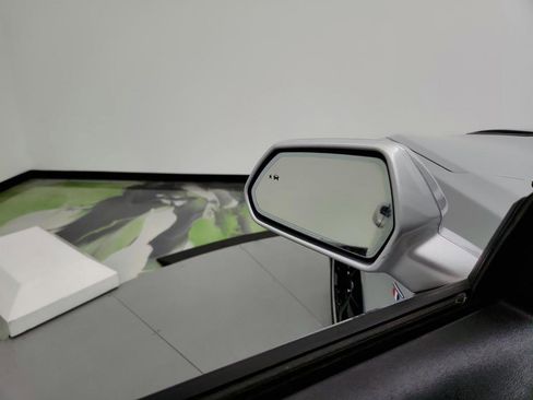 Used 2016 Chevrolet Camaro SS image 16