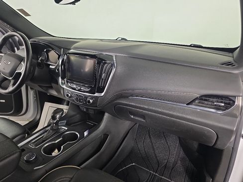Used 2022 Chevrolet Traverse Premier w/ Redline Edition AWD/4WD image 44