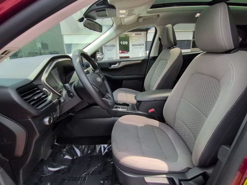 Used 2021 Ford Escape SE w/ SE Sport Appearance Package AWD/4WD image 20