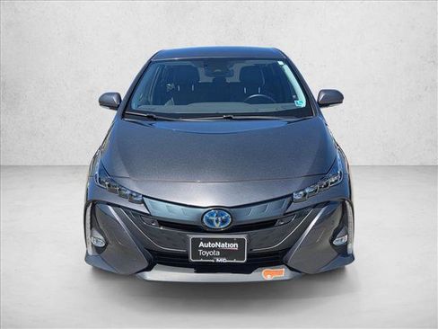 Used 2020 Toyota Prius Prime Limited FWD image 2