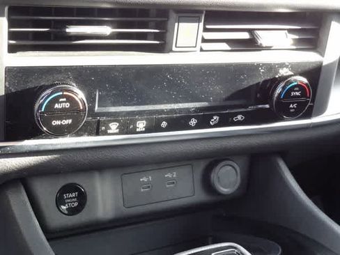 Used 2024 Nissan Rogue SV image 13