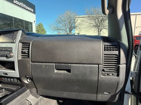 Used 2014 Nissan Titan PRO-4X w/ Pro-4x Luxury Package image 27