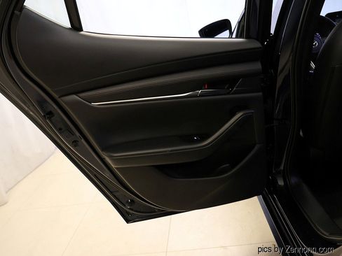 Used 2020 MAZDA MAZDA3 Premium Package image 23