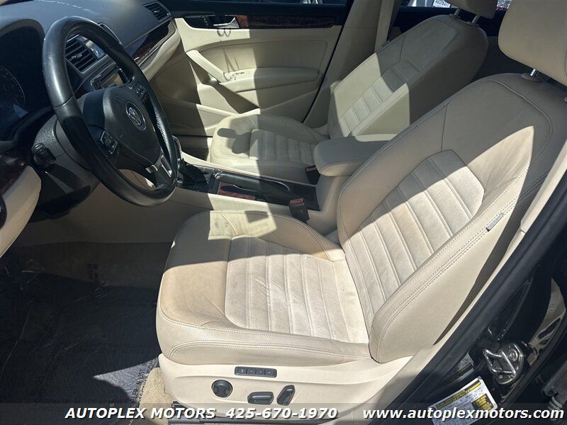 Used 2013 Volkswagen Passat TDI SEL Premium FWD image 20
