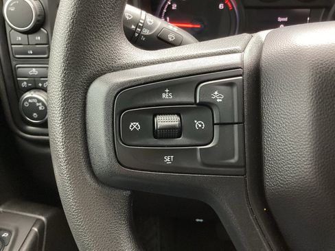 Used 2024 Chevrolet Silverado 2500 Custom w/ Custom Convenience Package image 6