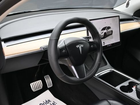 Used 2023 Tesla Model Y Performance AWD/4WD image 17