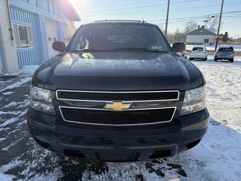 Used 2013 Chevrolet Suburban LT w/ Luxury Package image 8