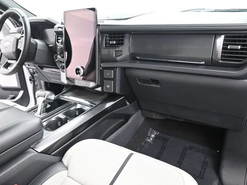 Used 2023 Ford F150 Lightning Platinum AWD/4WD image 20