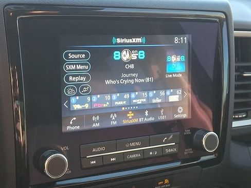 Used 2024 Nissan Frontier SV w/ Technology Package AWD/4WD image 16