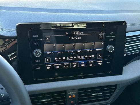 New 2026 Volkswagen Jetta SE image 22