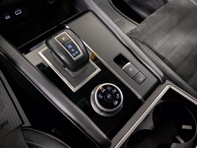 Used 2023 Mitsubishi Outlander SE AWD/4WD image 24