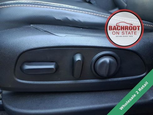 Used 2018 Chevrolet Equinox Premier image 28