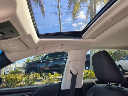 Used 2023 Lexus ES 350 w/ Premium Package image 21