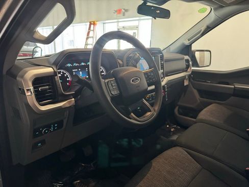 Used 2023 Ford F150 XLT w/ XTR Package image 11
