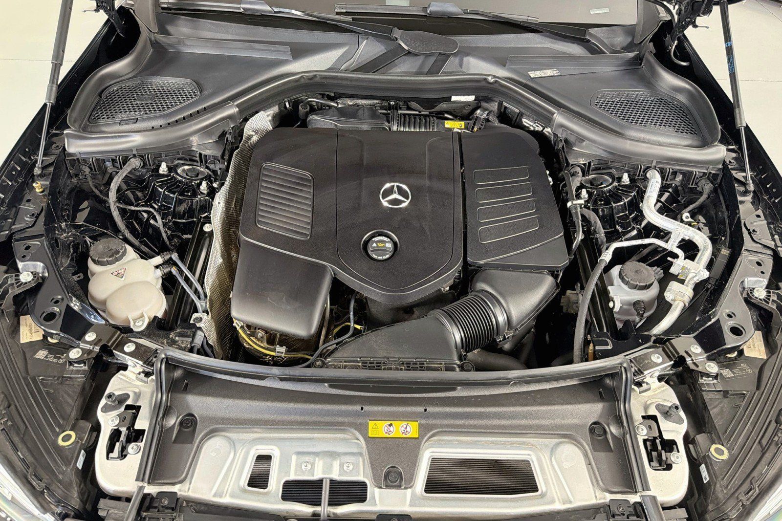 Used 2026 Mercedes-Benz GLC 300 image 11
