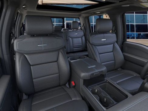 New 2026 Ford F450 Platinum w/ FX4 Off-Road Package image 34