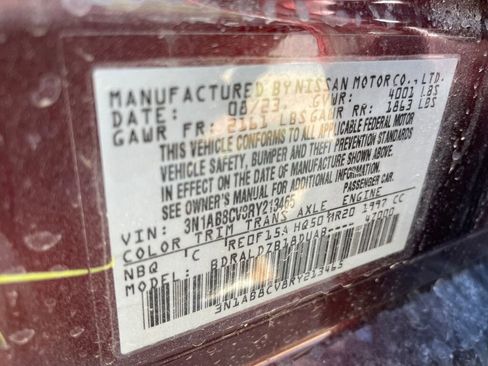 Used 2024 Nissan Sentra SV w/ SV Premium Package FWD image 27