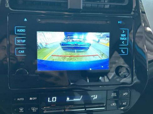 Used 2019 Toyota Prius LE FWD image 6