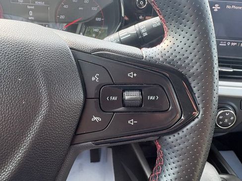 Used 2024 Chevrolet Trax RS w/ Driver Confidence Package FWD image 18