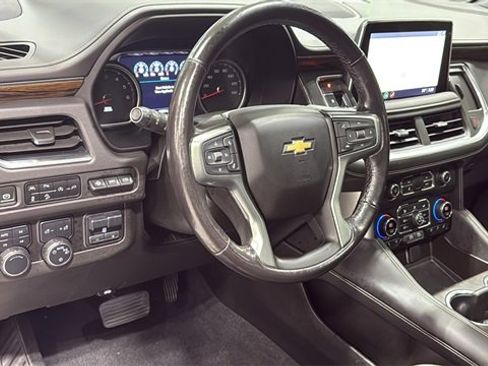 Used 2021 Chevrolet Tahoe Premier w/ Premium Package image 11