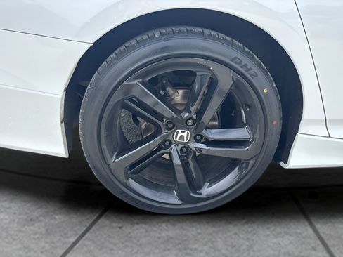 Used 2022 Honda Accord Sport image 30