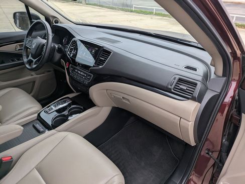 Used 2022 Honda Pilot Touring image 28