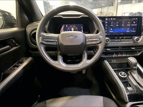 Used 2023 Chevrolet Colorado Trail Boss AWD/4WD image 4