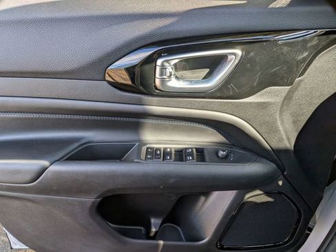 New 2026 Jeep Compass Limited image 10