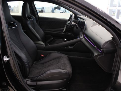Used 2022 Hyundai Elantra N FWD image 15