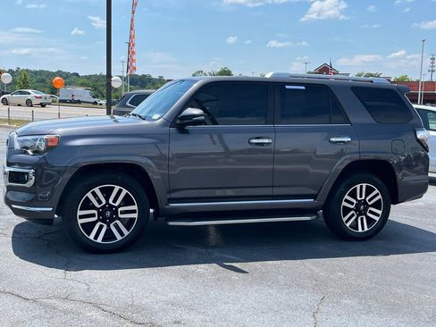 Used 2022 Toyota 4Runner Limited RWD image 4