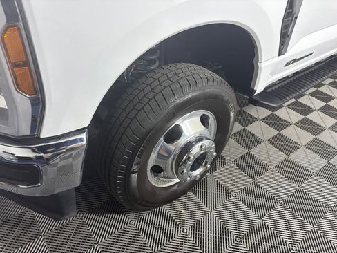 Used 2025 Ford F350 XL w/ XL Driver Assist Package image 8