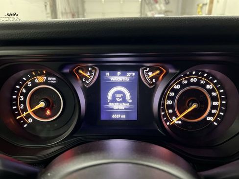 Used 2025 Jeep Wrangler Sport image 11