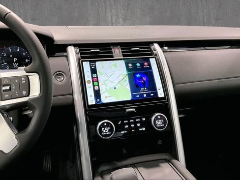 Used 2025 Land Rover Discovery S AWD/4WD image 9