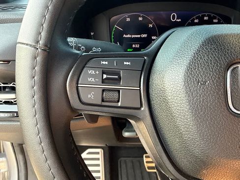 Used 2025 Honda Accord Sport image 22
