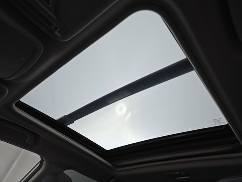 Used 2020 Subaru Forester Limited w/ Popular Package #3 image 30