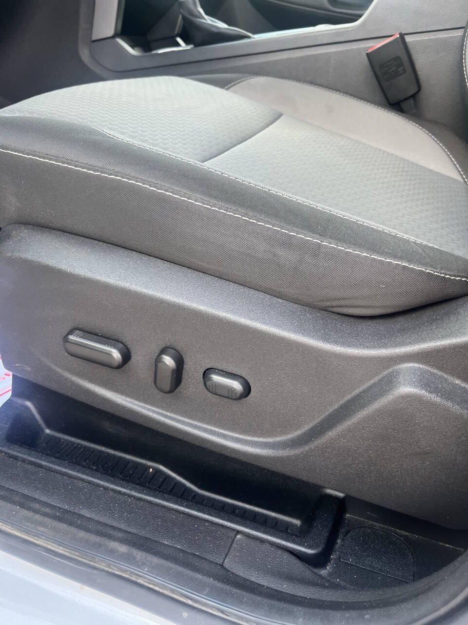 Used 2017 Ford Escape SE AWD/4WD image 7