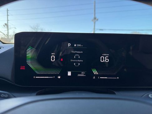 Used 2025 Kia K4 LXS image 36