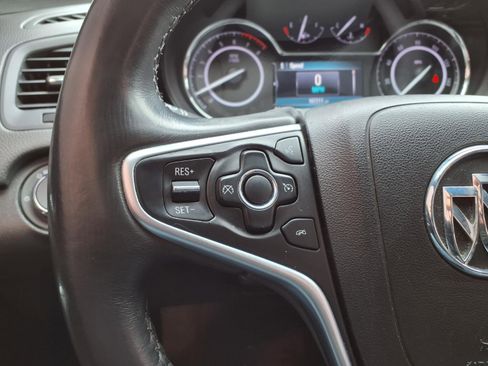 Used 2016 Buick Regal image 22