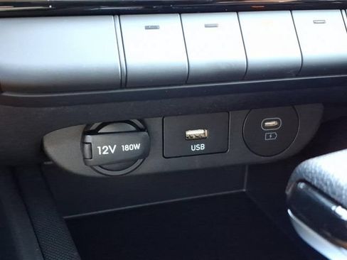 New 2026 Hyundai Elantra Hybrid FWD image 9