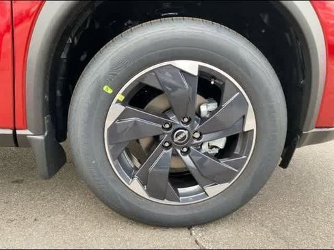 New 2026 Nissan Rogue SV w/ Cold Weather Package AWD/4WD image 8