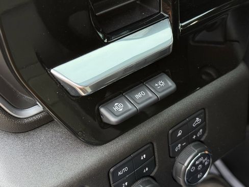 Used 2023 Chevrolet Silverado 1500 LTZ w/ LTZ Premium Package image 36