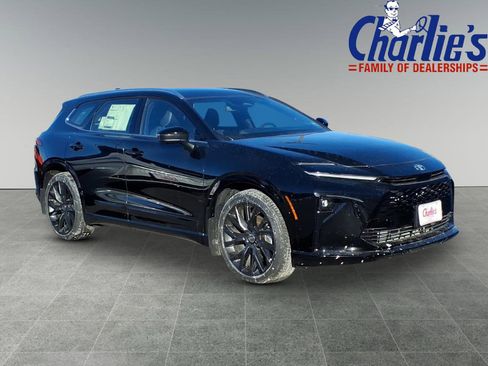 New 2025 Toyota Crown Signia Limited image 3