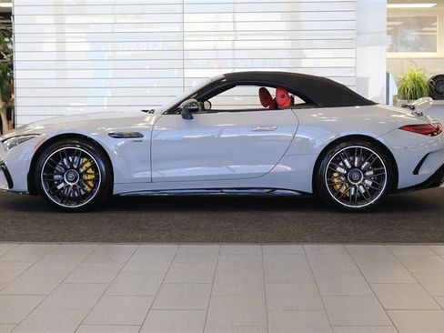 Used 2023 Mercedes-Benz SL 63 AMG 4MATIC w/ Driver Assistance Package image 7