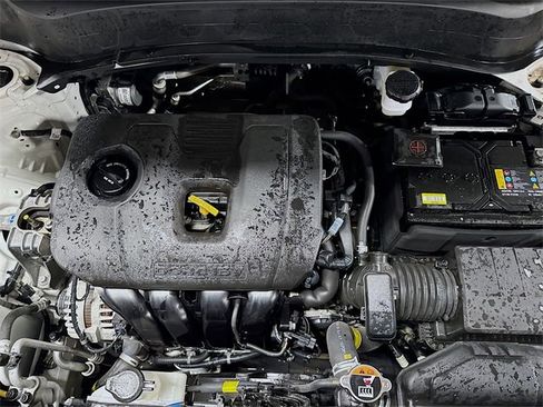 Used 2023 Kia Seltos EX image 9