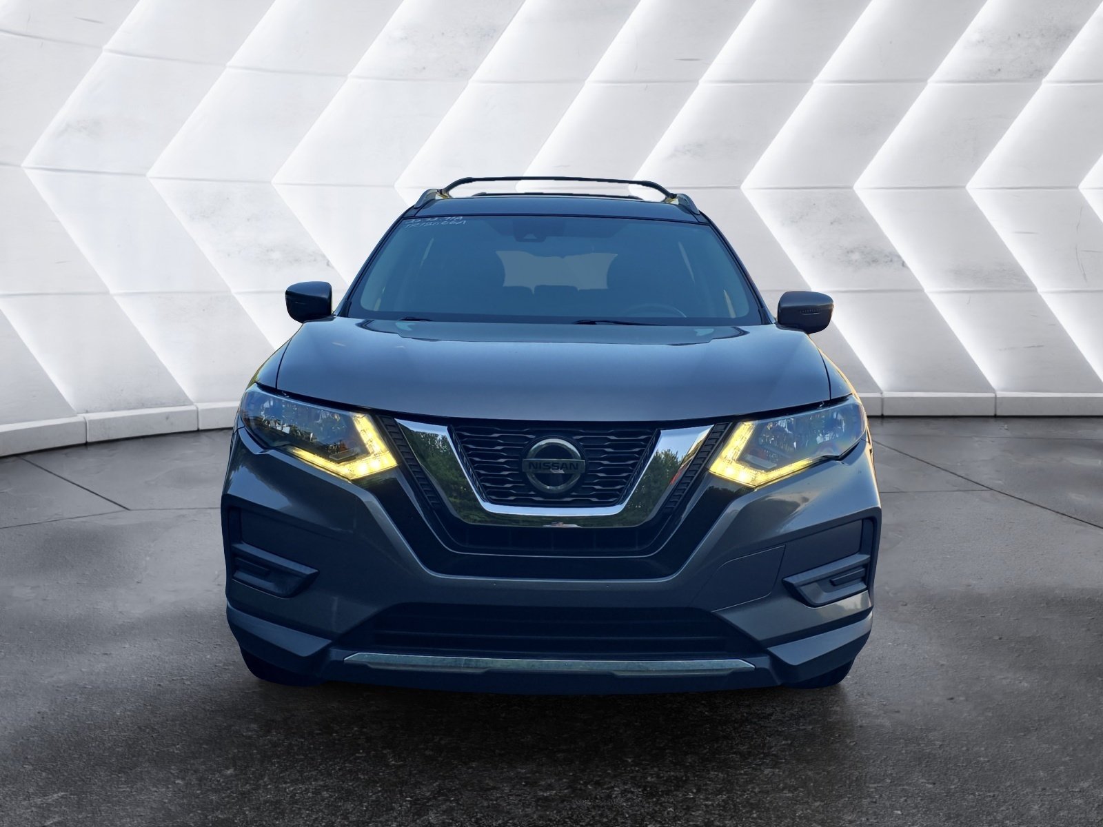 Used 2020 Nissan Rogue S w/ Special Edition Package FWD image 8