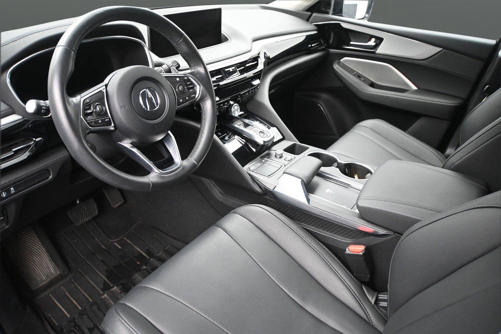 Used 2024 Acura MDX SH-AWD image 2