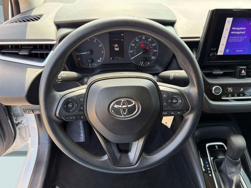 Used 2023 Toyota Corolla LE FWD image 19